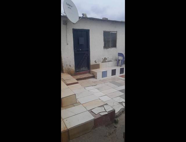 2 BEDROOM HOUSE FOR SALE IN OLIEVENHOUTBOSCH